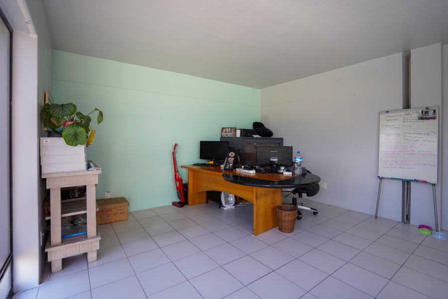 4 Bedroom Property for Sale in Van Riebeeckstrand Western Cape